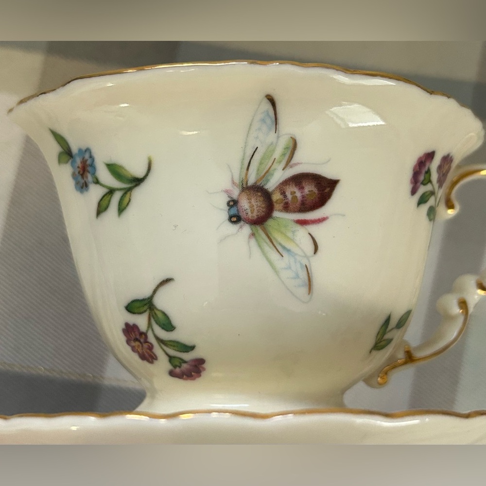 SKYE MCGHIE PORCELAIN TEACUP NIGHT LIGHT ‘GARDEN WHISPERS’ FLORAL BEE PLUG IN - Picture 4 of 8